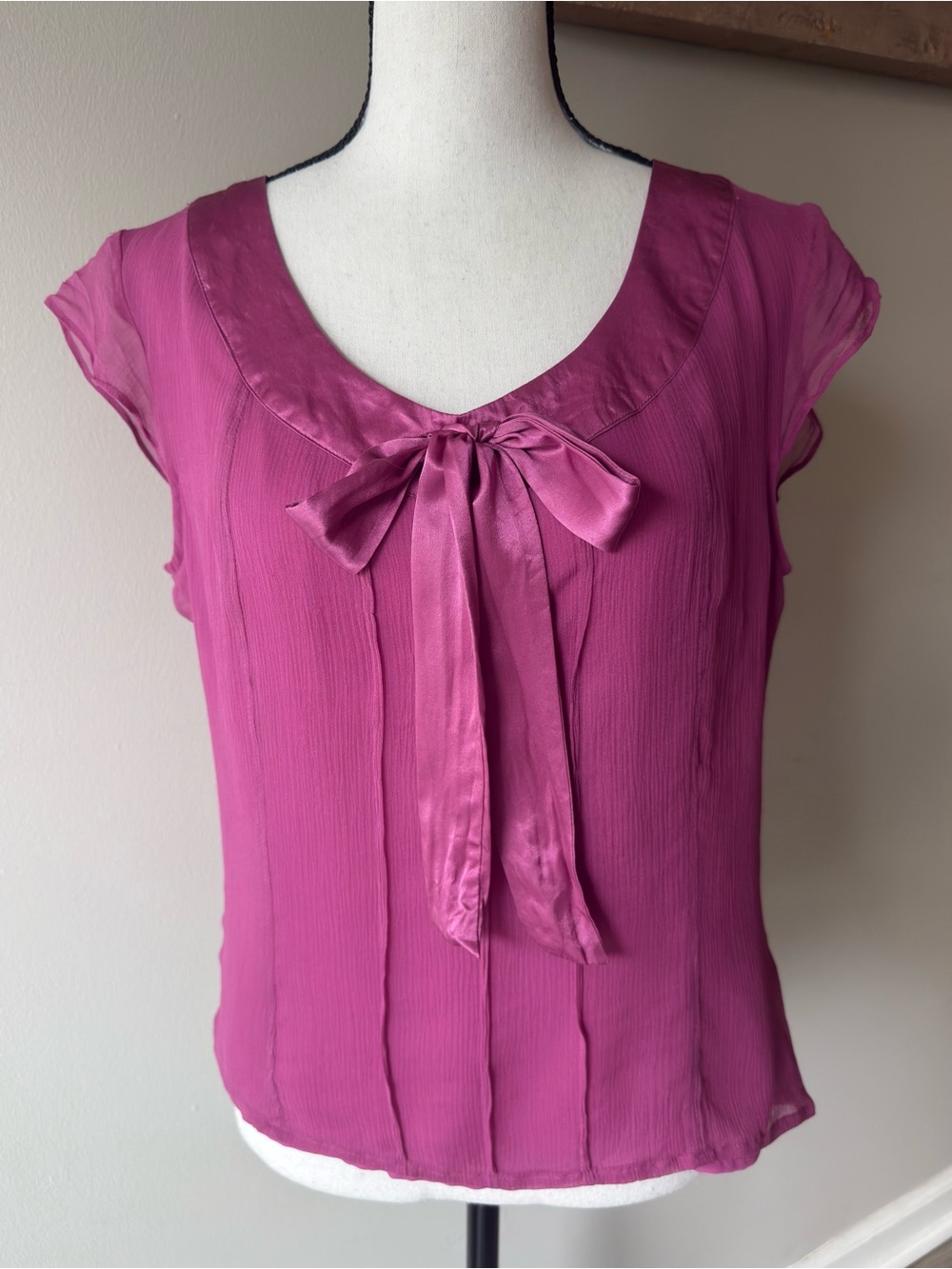Vintage Y2K Magenta 100% Silk Bow Blouse Size 8